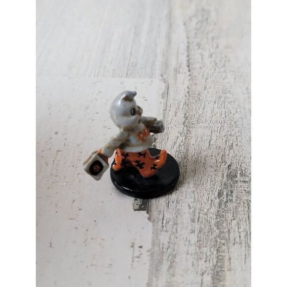 Mini ceramic trick-or-treat ghost village accessory Halloween - Picture 3 of 5